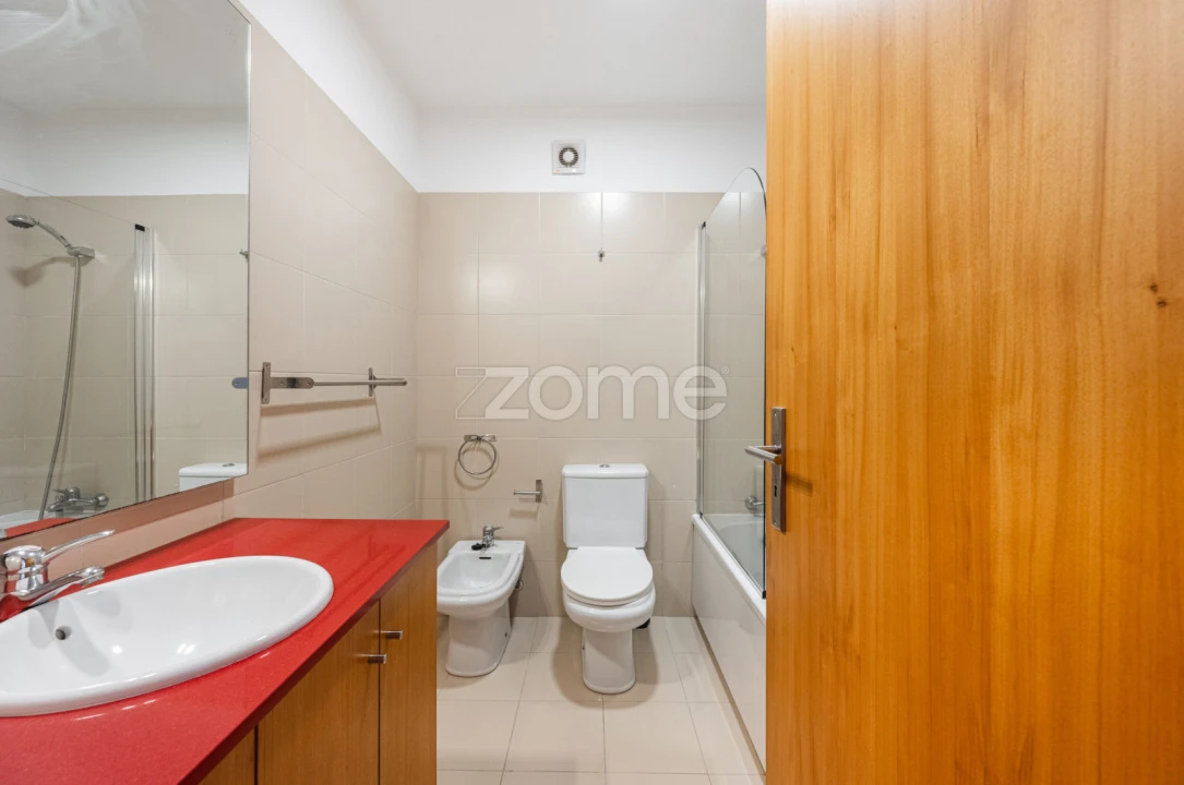 Apartamento T3 para Arrendamento em São Mamede de Infesta e Senhora da Hora Foto 20