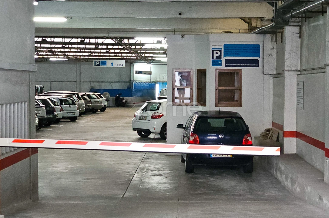 Apartamento T1 para Venda em Ramalde Foto 35