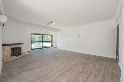 Apartamento T3 para Arrendamento em Aguas Santas