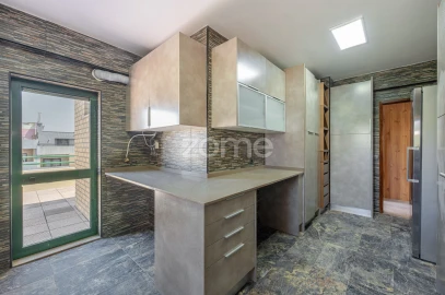 Apartamento T3 para Arrendamento em Aguas Santas