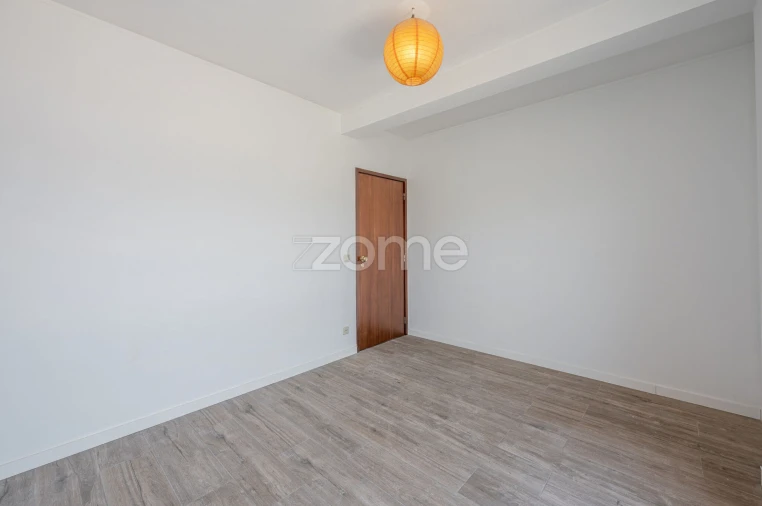 Apartamento T3 para Arrendamento em Aguas Santas Foto 9