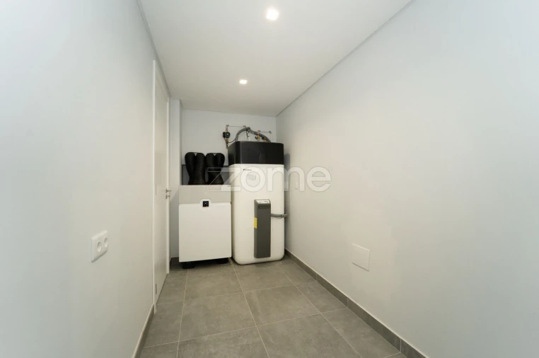Moradia T6 para Venda em Alcabideche Foto 55