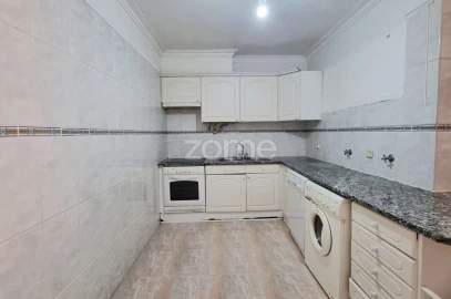 Apartamento T2 para Venda em Algueirão-Mem Martins