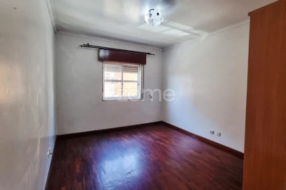Apartamento T2 para Venda em Algueirão-Mem Martins