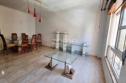 Apartamento T2 para Venda em Algueirão-Mem Martins