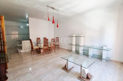 Apartamento T2 para Venda em Algueirão-Mem Martins