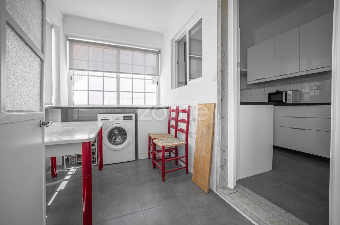 Apartamento T3 para Arrendamento em Carnaxide e Queijas Foto 17
