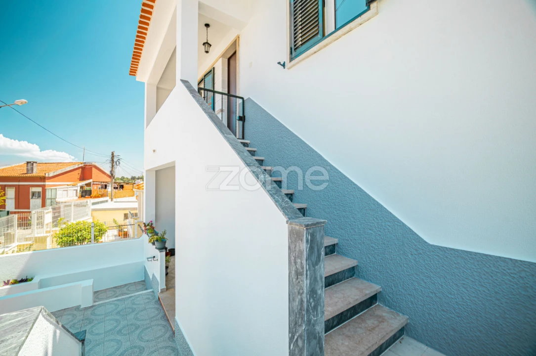 Apartamento T3 para Arrendamento em Carnaxide e Queijas Foto 24