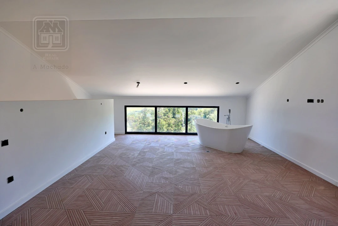 Moradia T1 para Venda em Santana Foto 23