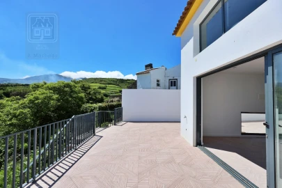 Moradia T1 para Venda em Santana