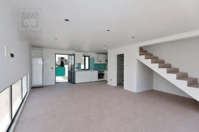 Moradia T1 para Venda em Santana