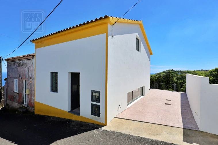 Moradia T1 para Venda em Santana Foto 4