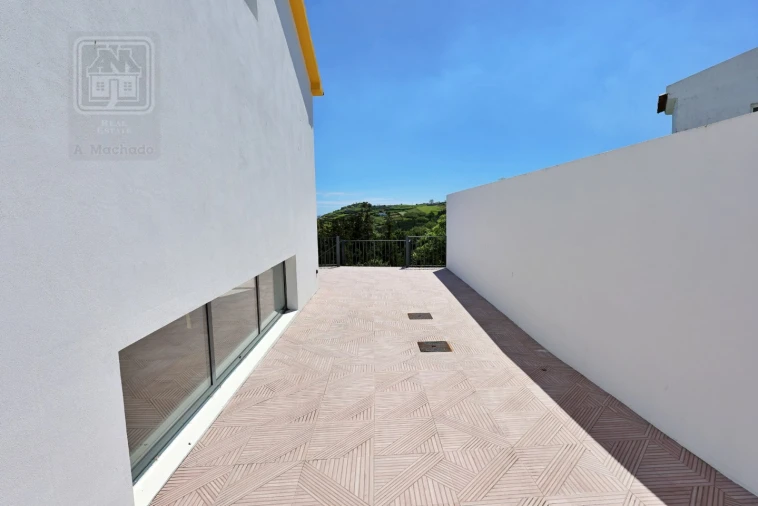 Moradia T1 para Venda em Santana Foto 6