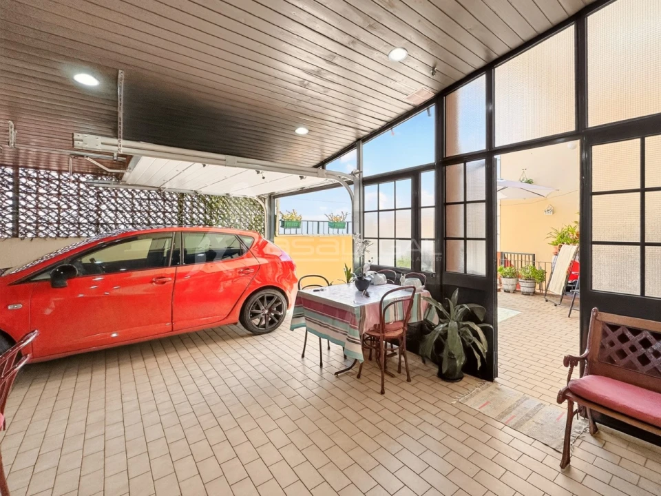 Moradia T2 para Venda em São Roque Foto 4