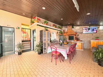 Moradia T2 para Venda em São Roque