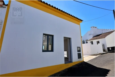 Moradia T1 para Venda em Santana