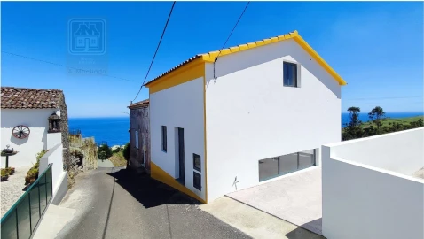 Moradia T1 para Venda em Santana