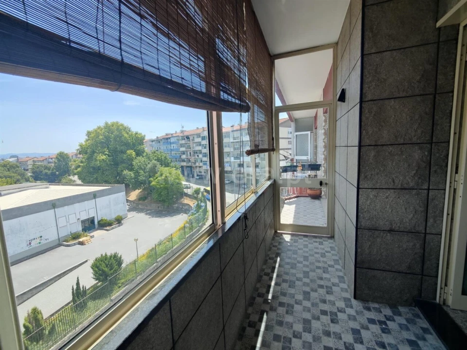 Apartamento T3 para Venda em Oliveira do Douro Foto 4