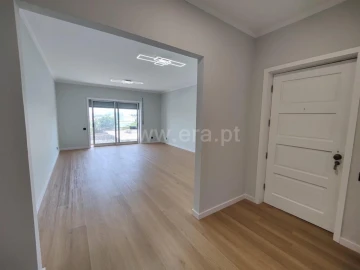 Apartamento T3 para Venda em Oliveira do Douro
