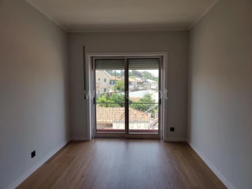 Apartamento T3 para Venda em Oliveira do Douro