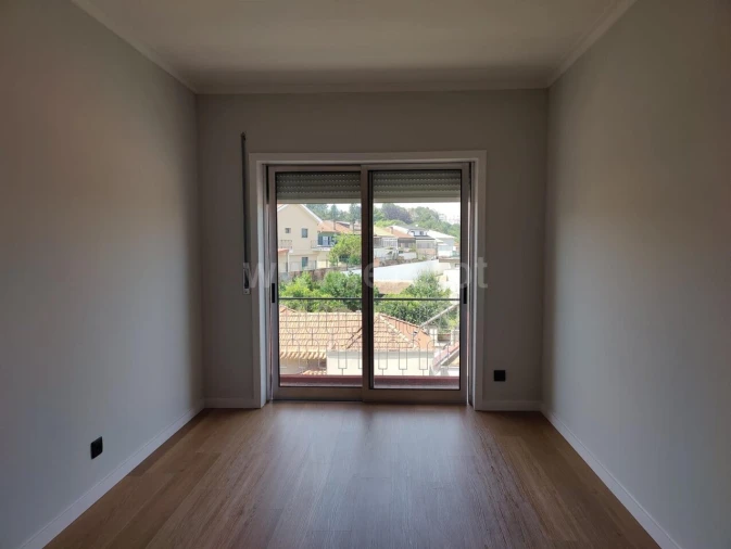 Apartamento T3 para Venda em Oliveira do Douro Foto 10