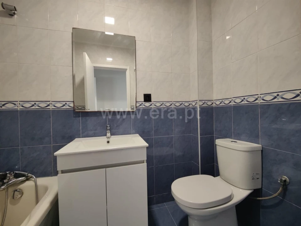 Apartamento T3 para Venda em Oliveira do Douro Foto 14