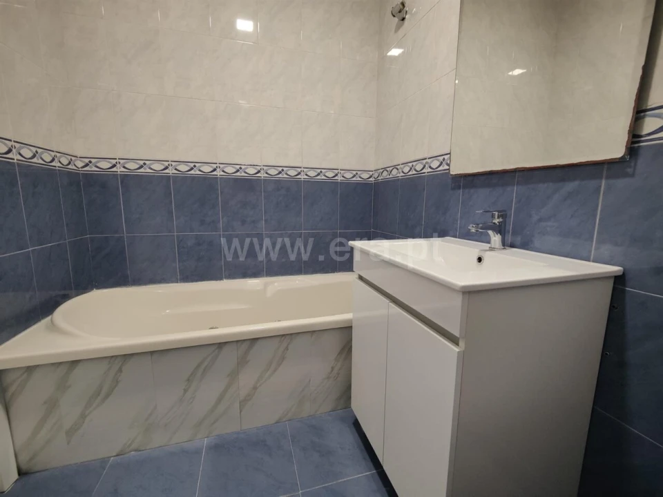 Apartamento T3 para Venda em Oliveira do Douro Foto 15