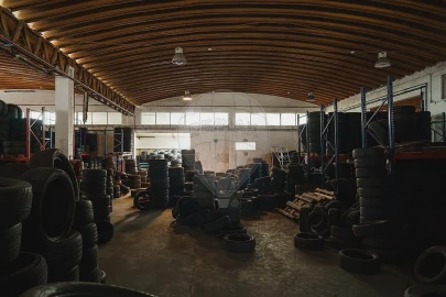 Armazém para Venda em São Domingos de Rana
