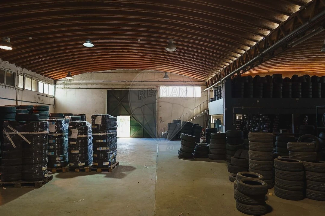 Armazém para Venda em São Domingos de Rana Foto 19