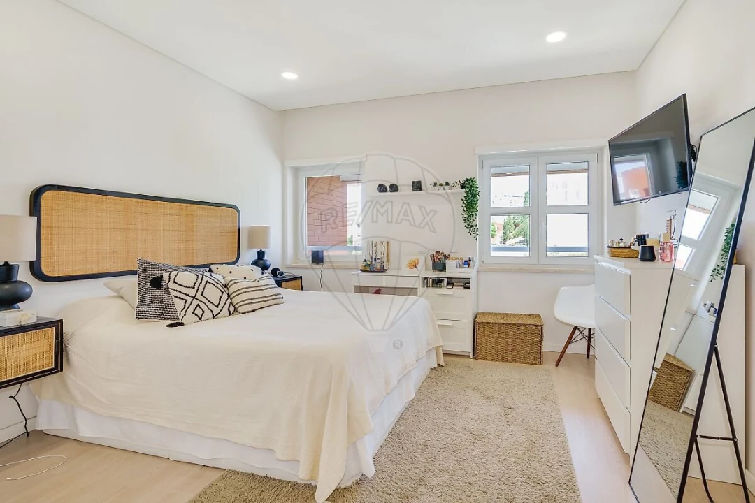 Apartamento T2 para Venda em Venteira Foto 15