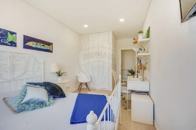 Apartamento T2 para Venda em Venteira
