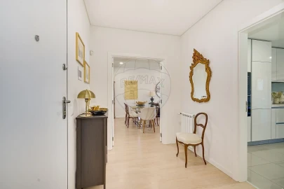Apartamento T2 para Venda em Venteira