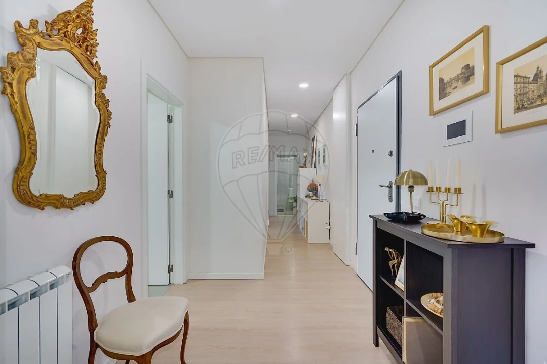 Apartamento T2 para Venda em Venteira Foto 6