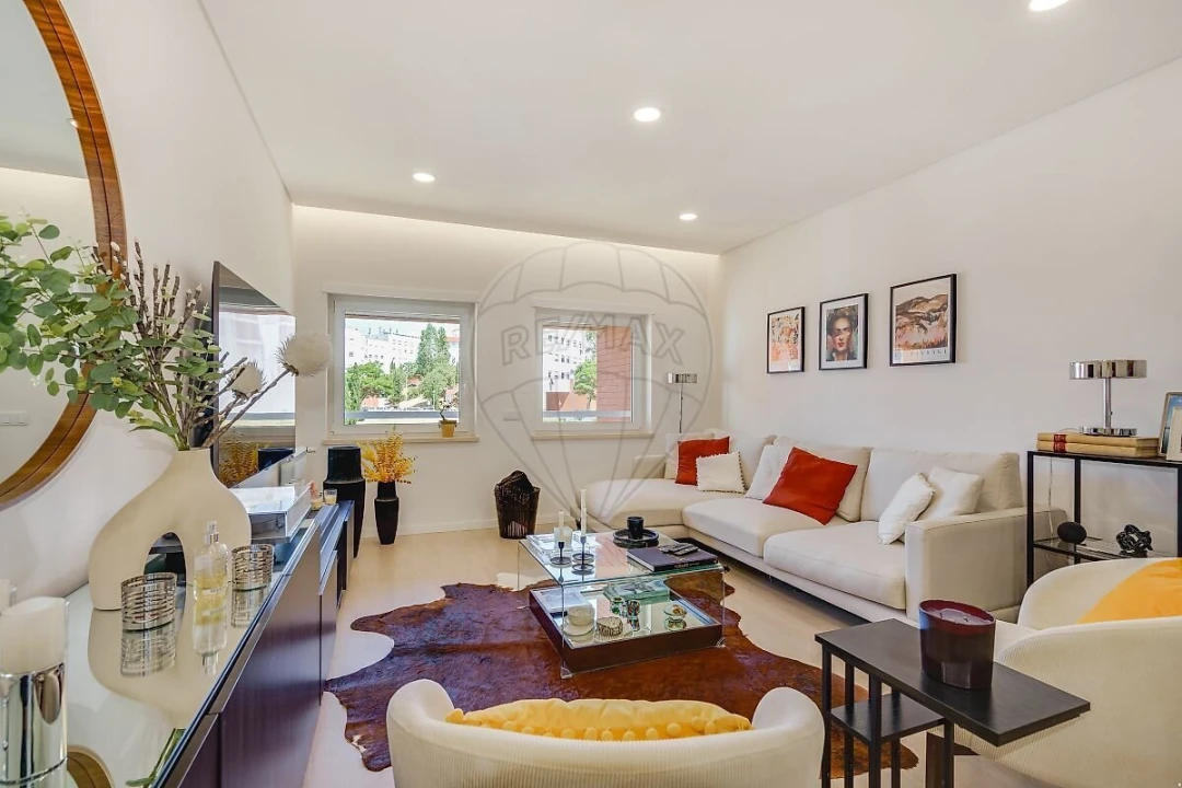 Apartamento T2 para Venda em Venteira Foto 2
