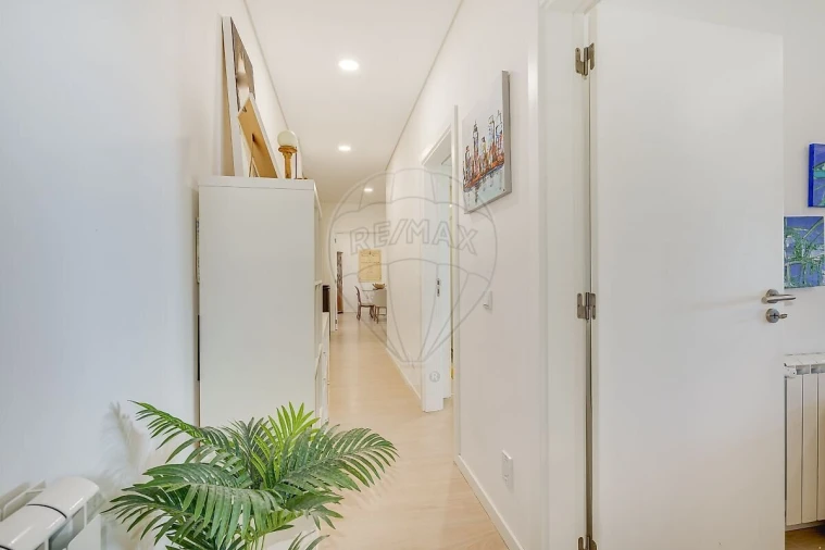 Apartamento T2 para Venda em Venteira Foto 12
