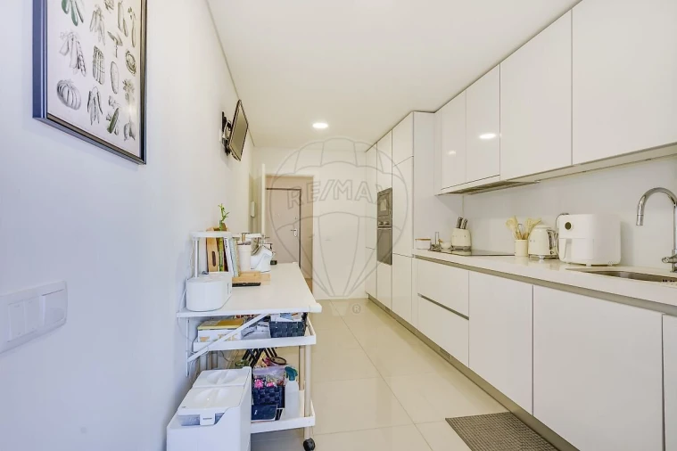 Apartamento T2 para Venda em Venteira Foto 9