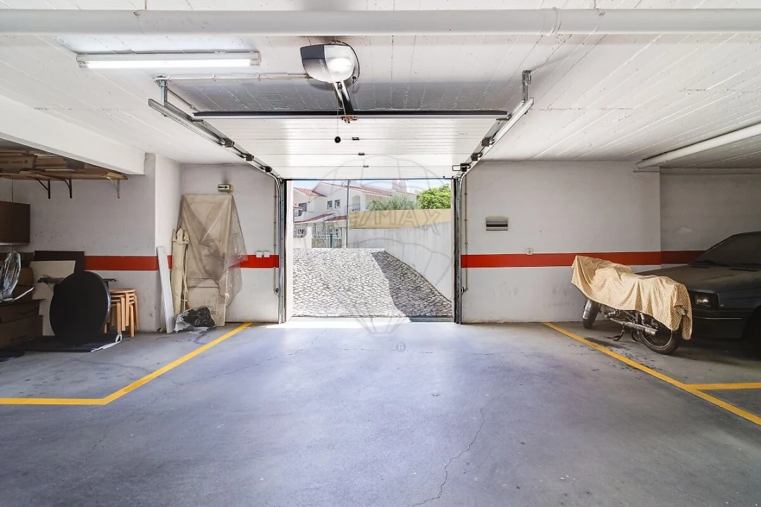 Apartamento T2 para Venda em São Domingos de Rana Foto 26