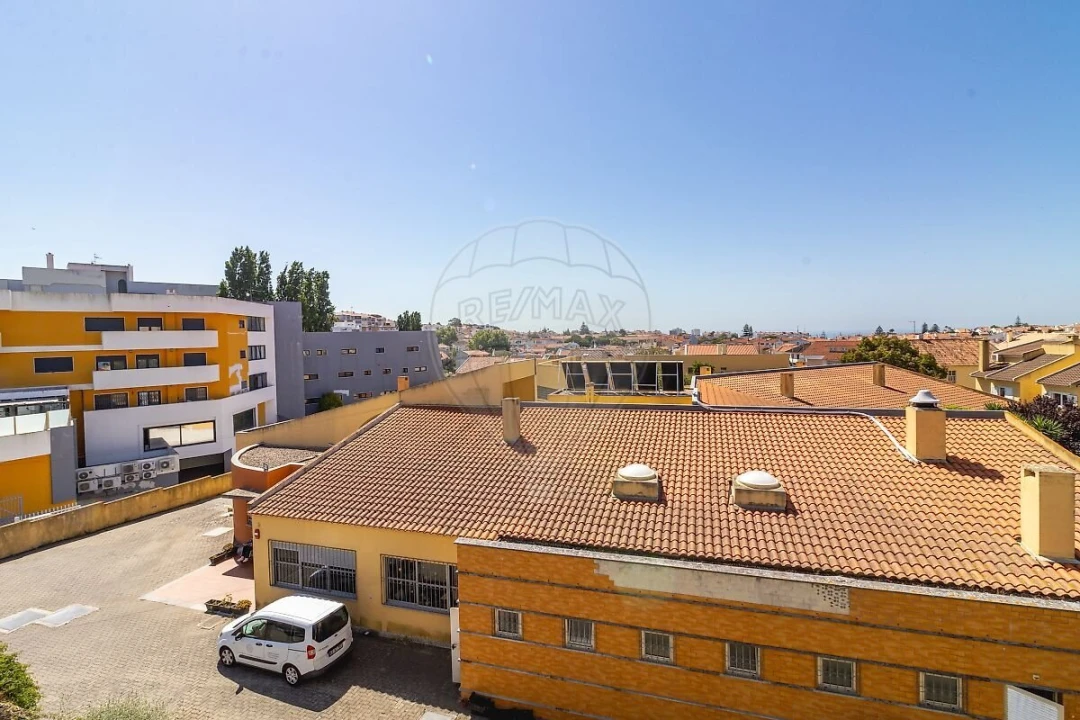 Apartamento T2 para Venda em São Domingos de Rana Foto 5