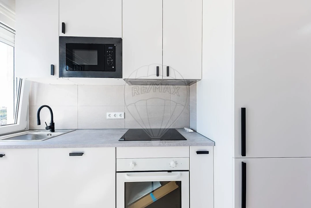 Apartamento T2 para Venda em Beato Foto 6