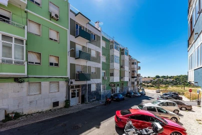 Apartamento T2 para Venda em Beato