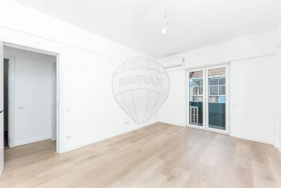 Apartamento T2 para Venda em Beato