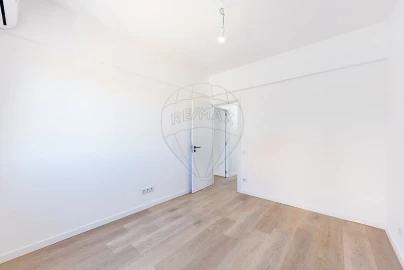 Apartamento T2 para Venda em Beato