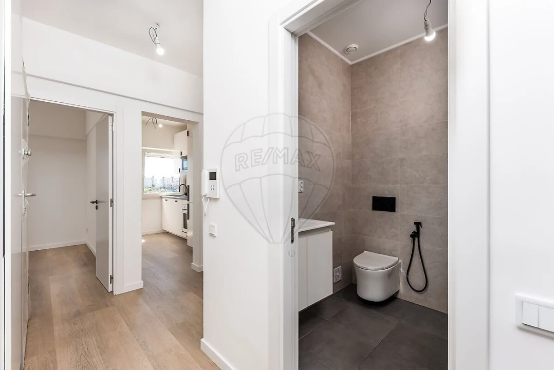 Apartamento T2 para Venda em Beato Foto 16