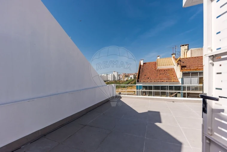 Apartamento T2 para Venda em Beato Foto 25