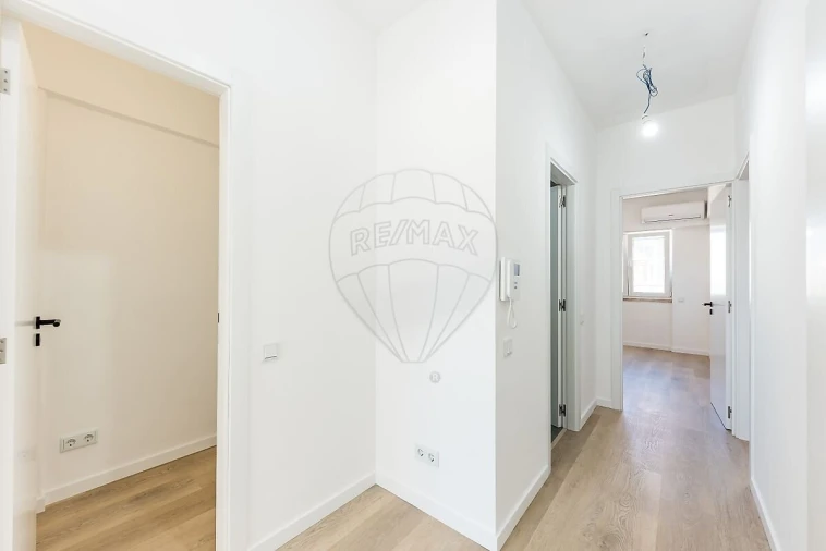 Apartamento T2 para Venda em Beato Foto 13