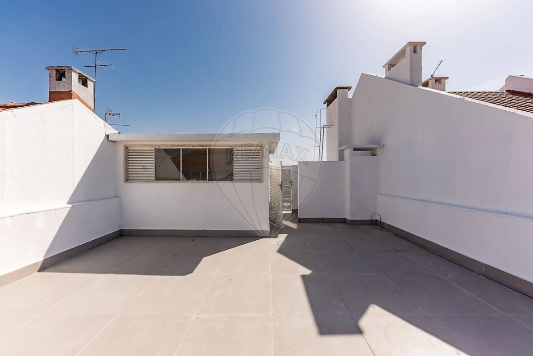 Apartamento T2 para Venda em Beato Foto 21