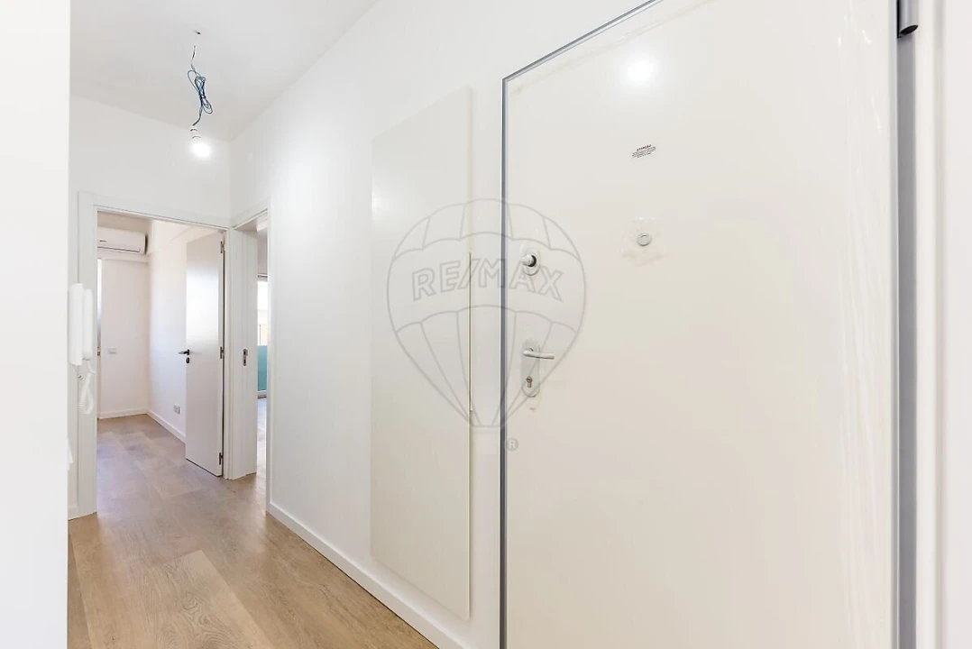 Apartamento T2 para Venda em Beato Foto 18