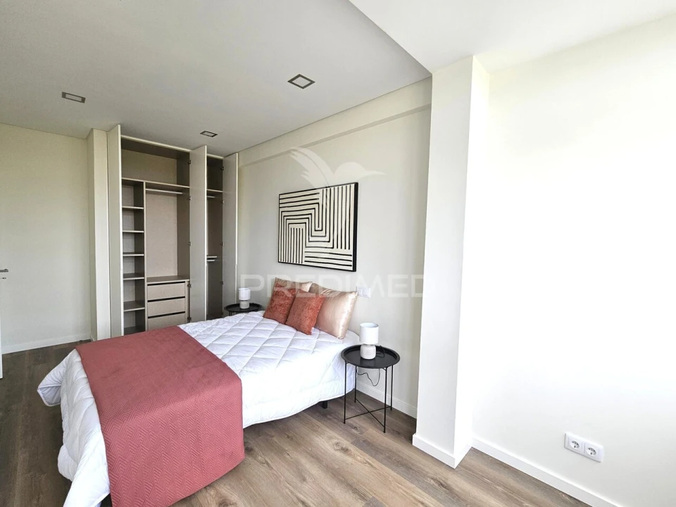Apartamento T3 para Venda em Benfica Foto 23