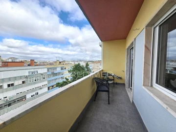 Apartamento T3 para Venda em Benfica