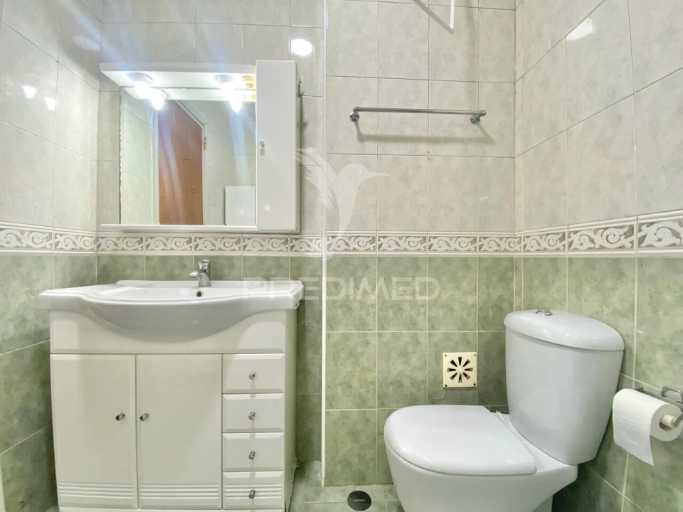 Apartamento T2 para Venda em Santa Iria de Azoia, São João da Talha e Bobadela Foto 11